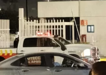 Intoxicación por thinner afecta a 10 trabajadores en planta de Apodaca