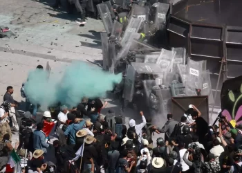 Marchas de Generación Z y Sombrero dejan 20 detenidos y más de 100 policías heridos