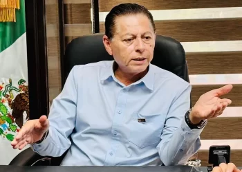 Retiran visa a alcalde de San Luis Río Colorado en cruce hacia EU