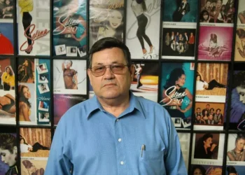 Íconos musicales del Valle recuerdan a Abraham Quintanilla