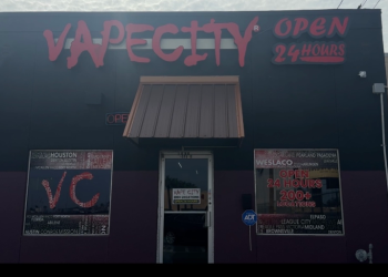 Investigan tiroteo policial tras asalto en tienda Vape City de Weslaco