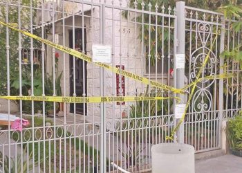Investigan asesinato de maestra en Nochebuena