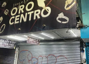 Roban joyería por más de un millón de pesos en el centro de Monterrey
