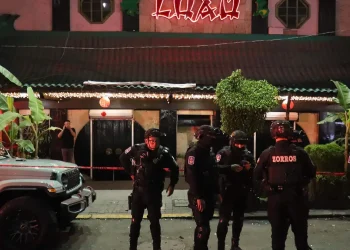 Tailandia congela activos de copropietaria de Miss Universo