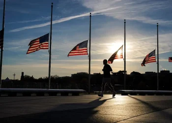 EU plantea revisar redes sociales de turistas