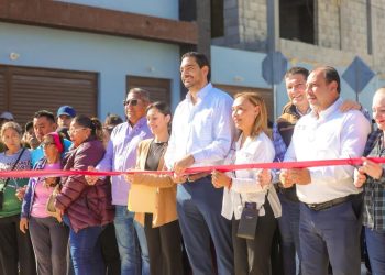 Inaugura Gobierno de Reynosa y colonos pavimentación hidráulica de la calle Chiapas en la Esfuerzo