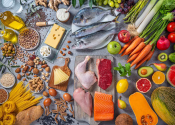 Estados Unidos presenta nueva pirámide alimenticia alineada con el movimiento MAHA