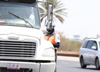 Denuncian red de cobros ilegales de Tránsito en zona metropolitana