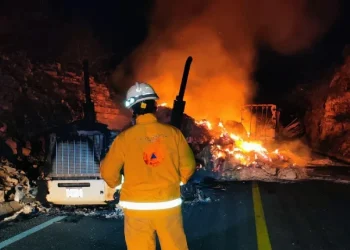 Accidente cierra carretera libre Monterrey–Laredo