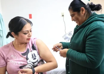 Llaman a vacunarse contra el sarampión ante Mundial 2026