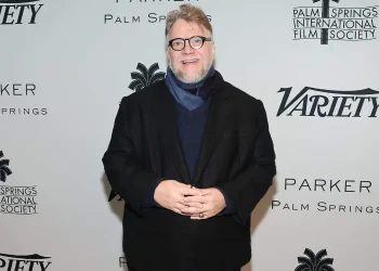 Guillermo del Toro revela la muerte de su hermano en plena temporada de premios