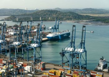 Panamá interviene puertos estratégicos de CK Hutchison tras fallo judicial
