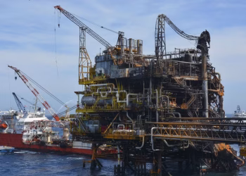 Regresan los ‘piratas’ a la Sonda de Campeche: Asaltan dos plataformas