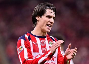 Diego Campillo busca consolidar su sueño tricolor ante Islandia