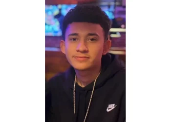 Cosmetólogo de Hidalgo se declara no culpable de narcotráfico tras hallazgo de cocaína