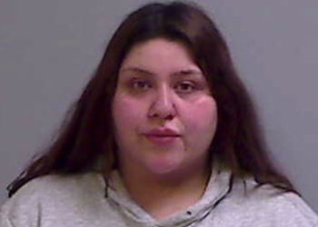 Arrestan a madre en McAllen tras hallar a su bebé con un vapeador