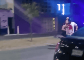 Violenta riña en bar deja a dos jóvenes gravemente heridos