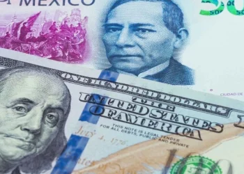 Peso mexicano se desploma 50 centavos por escalada bélica en Medio Oriente