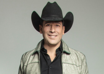 De los escenarios al Congreso: Bobby Pulido gana la candidatura demócrata en Texas