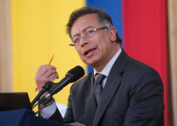 Crisis diplomática: Petro confirma que bomba en Putumayo es de Ecuador y Noboa lo desmiente