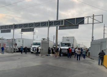 Agricultores mantienen el caos vial en Tamaulipas: Segundo día de bloqueos en las rutas Reynosa y San Fernando