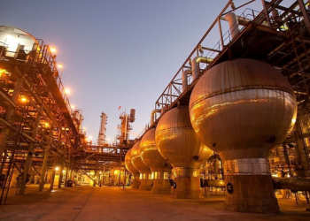 Pemex contiene derrame de diésel en Deer Park tras incidente entre buques