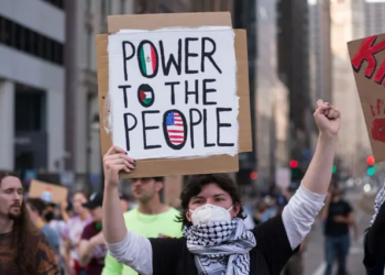 Migrantes contra el ICE