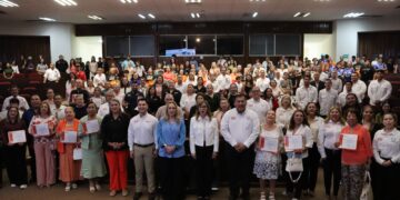 La UAT capacita a adultos mayores en el uso de herramientas digitales para reducir la brecha tecnológica