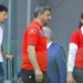 Solo un aficionado recibe a la selección de Túnez