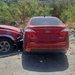 Joven recién adulto causa carambola