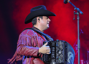 Alfredito Olivas prepara conciertos