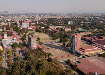 Trabajadores precarizados contra la UNAM