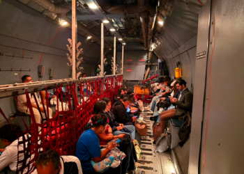 Salen mexicanos sanos y salvos de Colombia