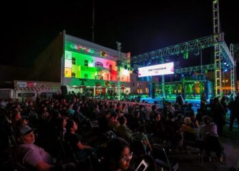 Vivieron reynosenses noche histórica de la WFC México con el Alcalde Carlos Peña Ortiz