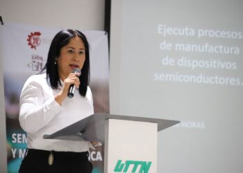 Fortalece UTTN a docentes mediante capacitación en semiconductores y microelectrónica
