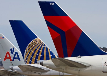 El petróleo no detiene la compra de boletos de avión