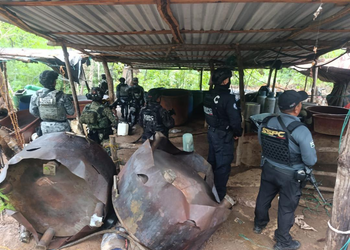 En Guerrero destruyen 3 laboratorios de metanfetamina