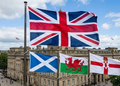 Escocia, Gales e Irlanda buscan dejar de ser colonias inglesas