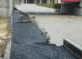 Tunden a Samuel García por colapso de Parque Lineal en el Río Santa Catarina