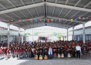 Impulsa Gobierno de Reynosa programa de teatro y música ante más de 500 alumnos