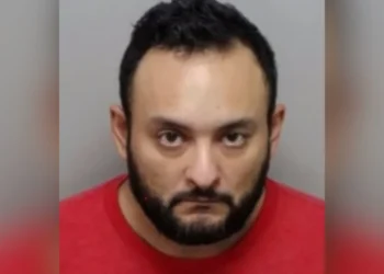 Detienen a un hombre bajo sospecha de planear un ataque contra el Capitolio de Texas